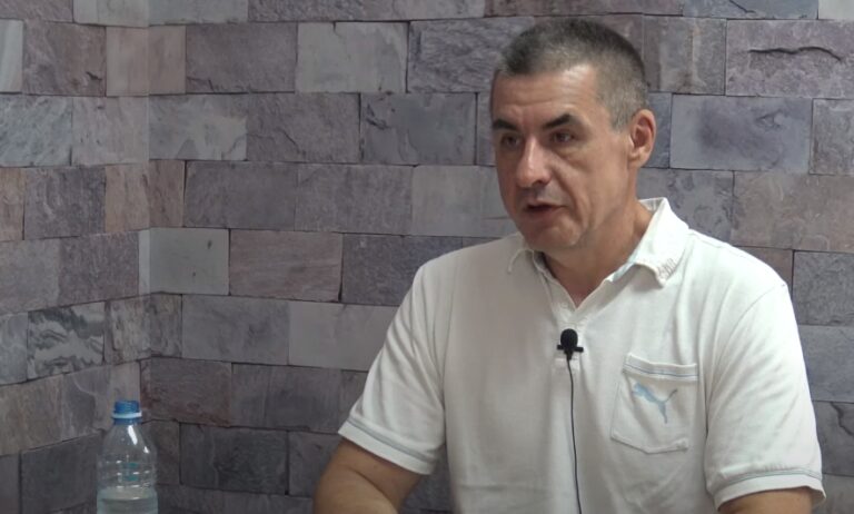 Kako je samozvani „vrhovni komandant“ uništio Vojsku Srbije