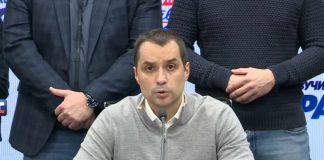 Noću „dete“ koje lepi plakate, danju ima 41 godinu: Luka Petrović, kako opozicija tvrdi – neformalni gradonačelnik