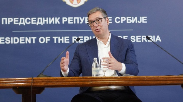 Veseli se srpski rode: Vučić najavio povećanje penzija i plata medicinara i prosvetara